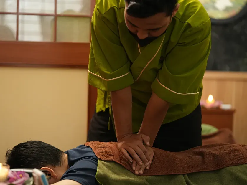 Lumbar Care Treatment ( 60 menit )